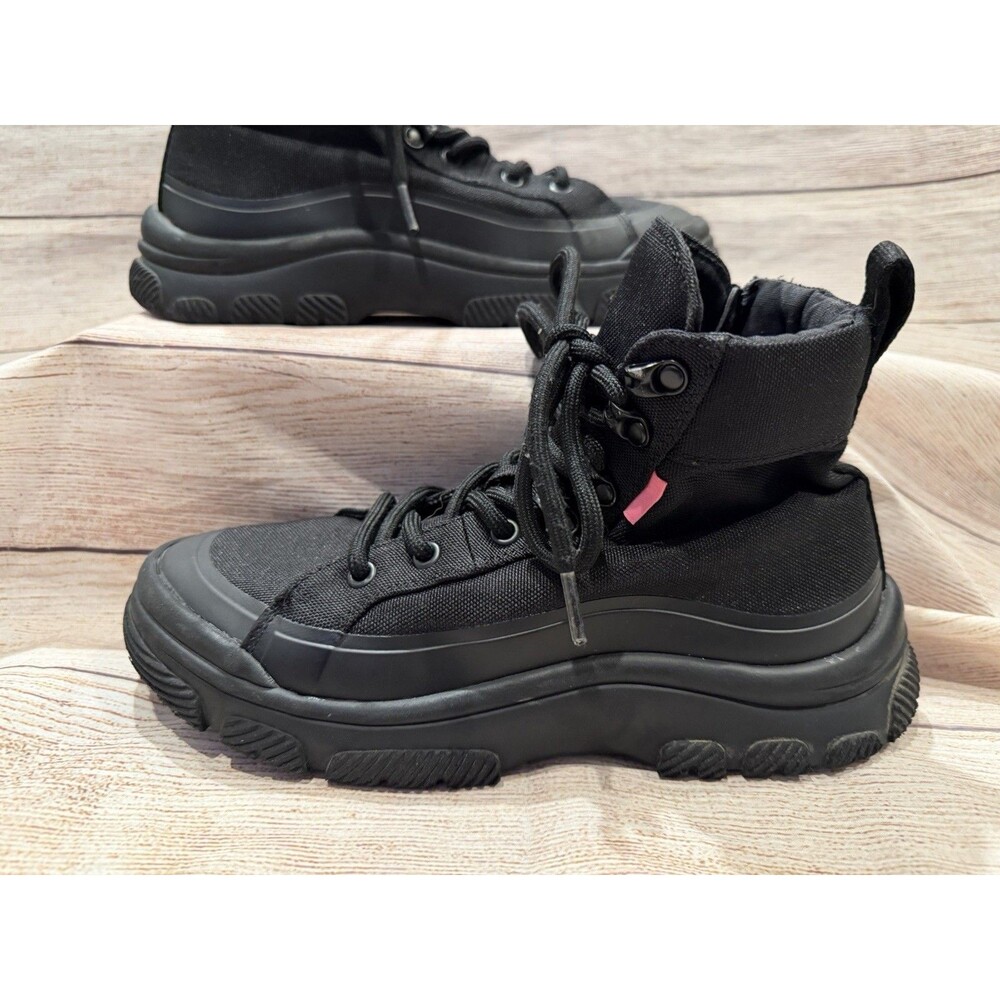 Zara Trainer Style / Technical Ankle Boots in monochrome black 38/7.5 - Picture 2 of 7